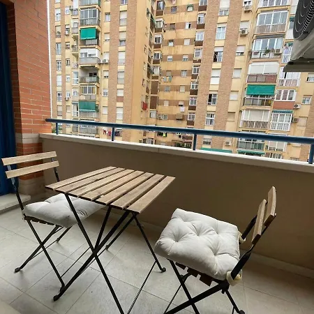 Calu Homes Cerca Playa De Huelin Málaga Extérieur photo