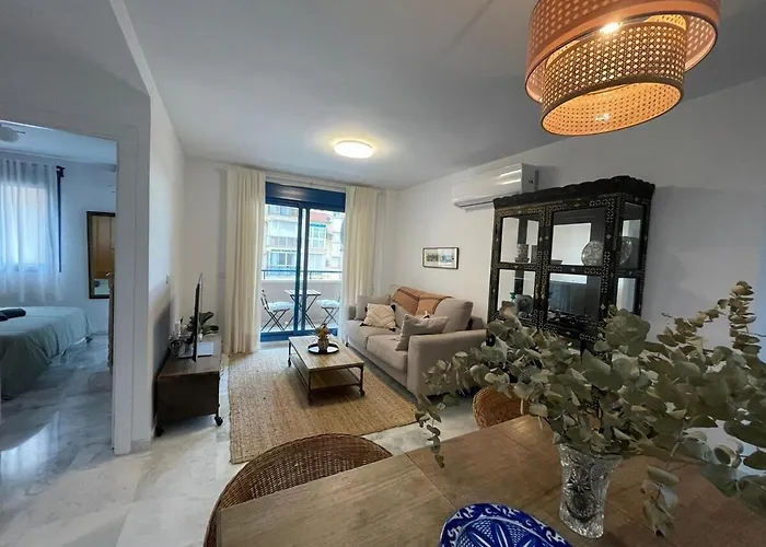 Calu Homes Cerca Playa De Huelin
